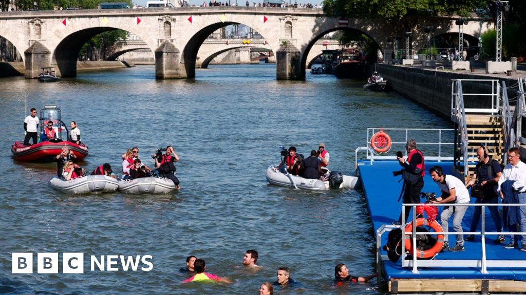 Olympics: Parisians take a dip in cleaned-up Seine