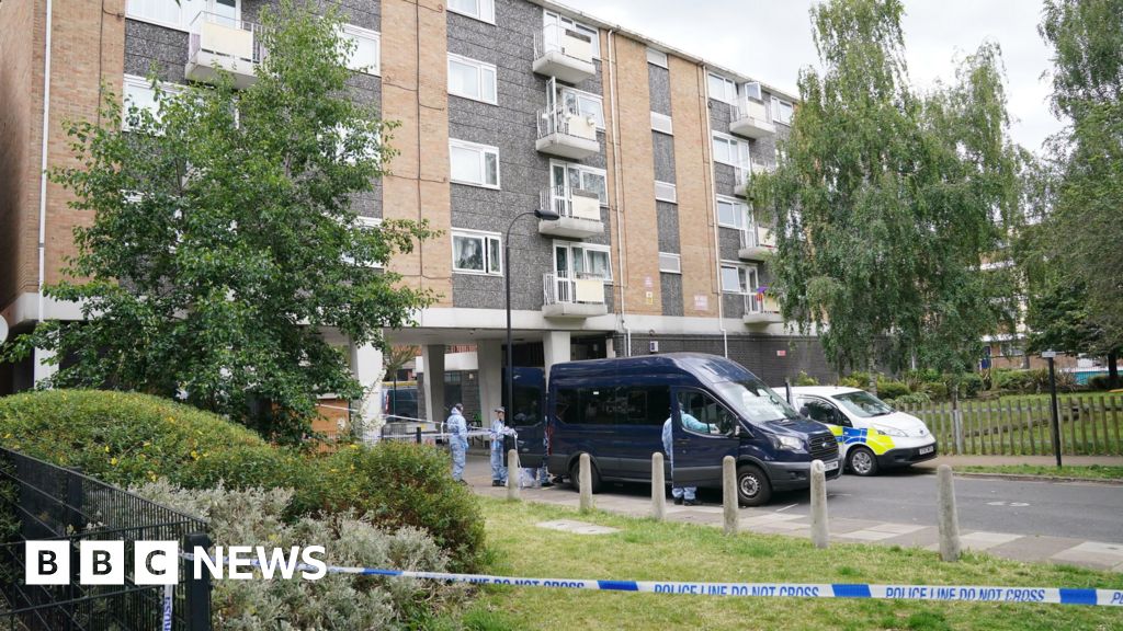 Clifton Suspension Bridge: Murder charge after human remains found in Bristol and London