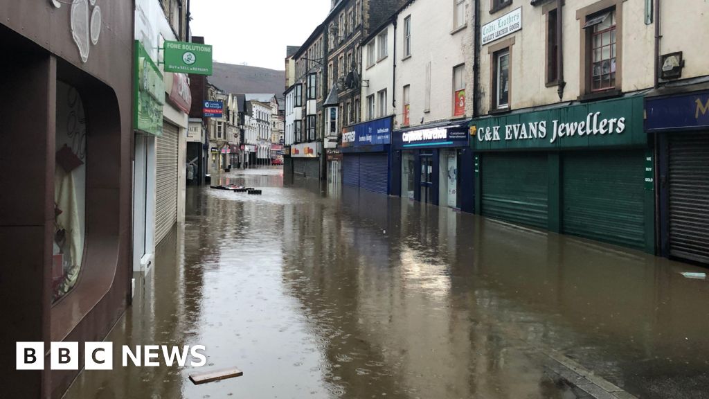 How to check river levels for flooding